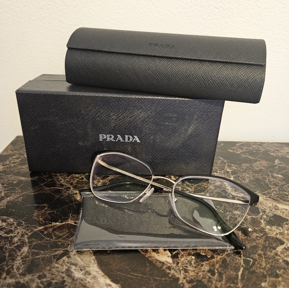 Prada Eyeglass with case, box and cleaning cloth VPR62X - Picture 1 of 5